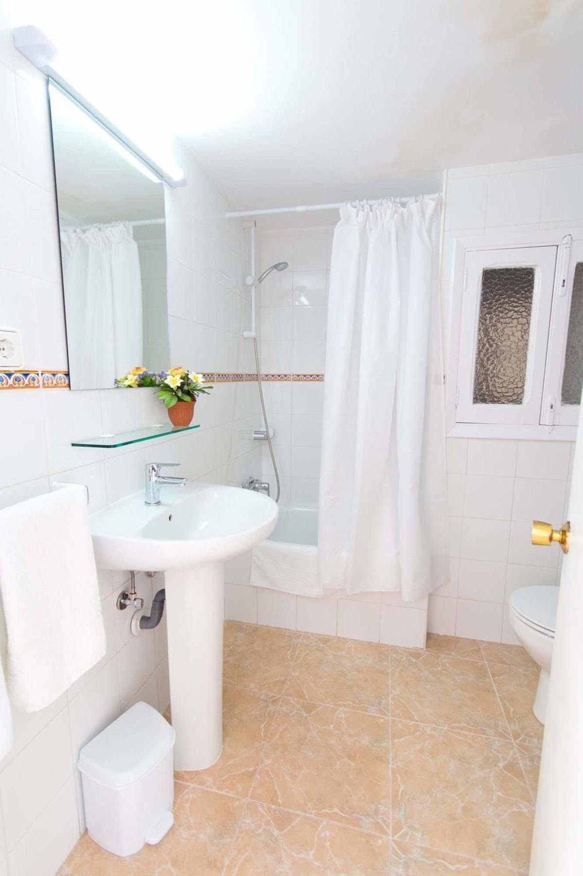 Hostal Los Pinos Es Canar  Bagian luar foto