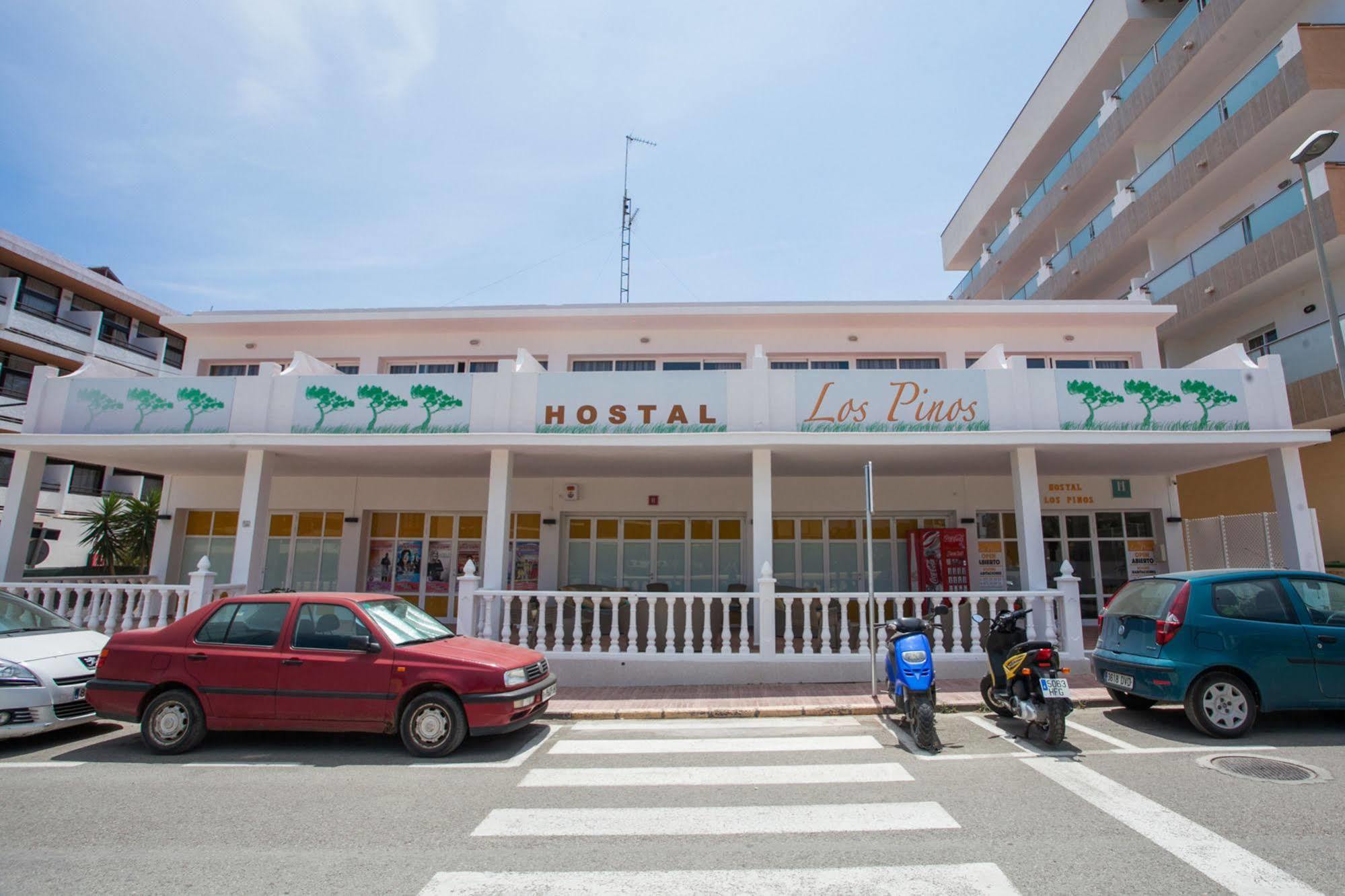 Hostal Los Pinos Es Canar  Bagian luar foto