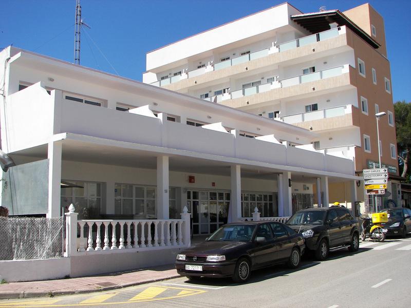 Hostal Los Pinos Es Canar  Bagian luar foto